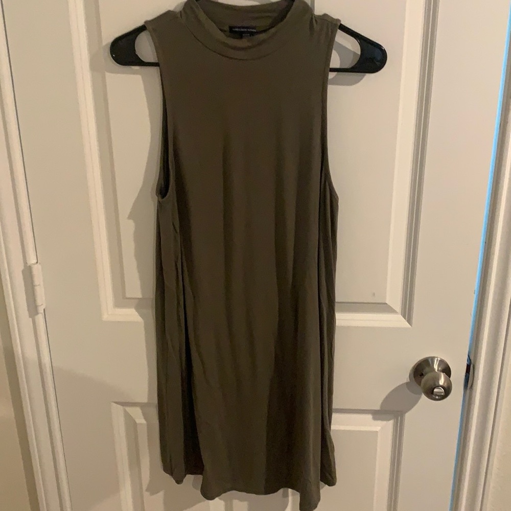 American Eagle High Neck Top